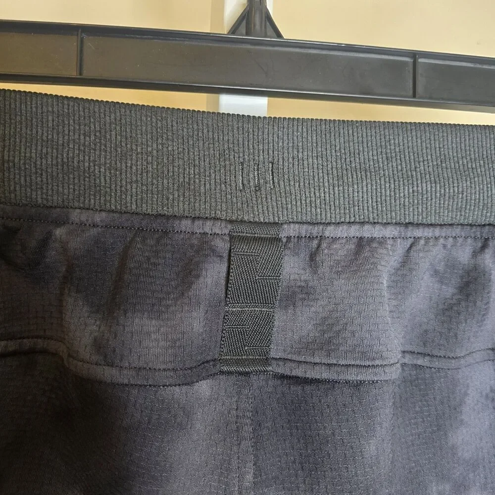 Lululemon Men's XL Textured Tech Pants Tapered Drawstring Running Training